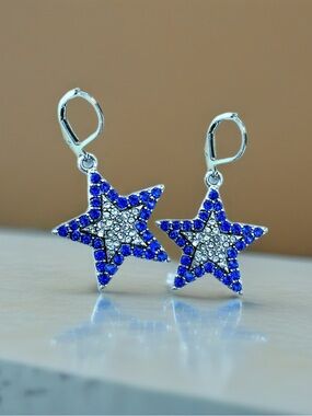 Blue & Silver Crystal Star Dangle Earrings – Patriotic Summer Sparkle